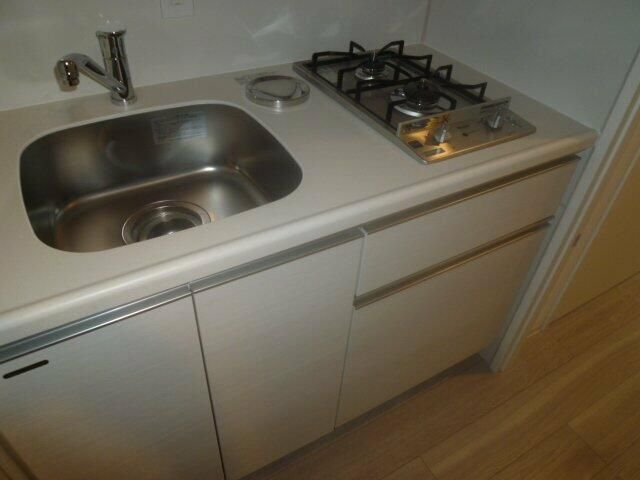 キッチン　写真は同タイプ住居です。