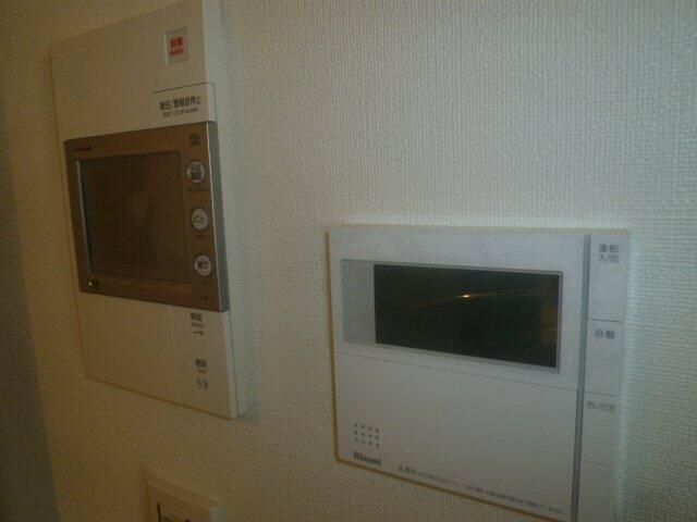 セキュリティ　写真は同タイプ住居です。