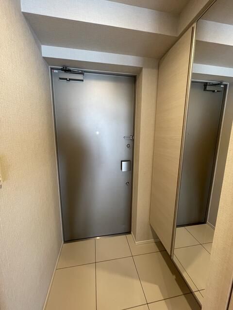 玄関　落ち着いた玄関です