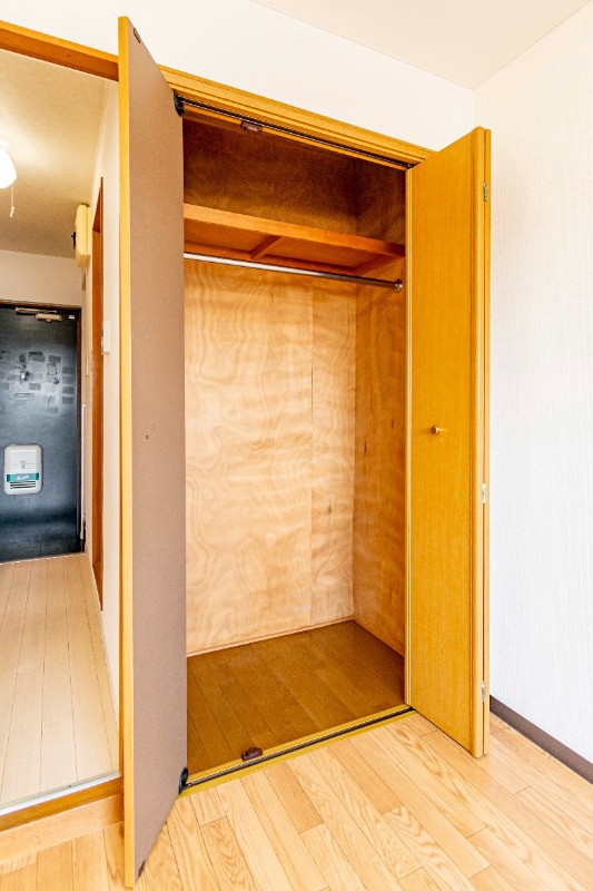 収納　同間取り反転タイプの別部屋