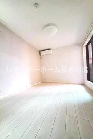居室・リビング　※別部屋参照写真となります。