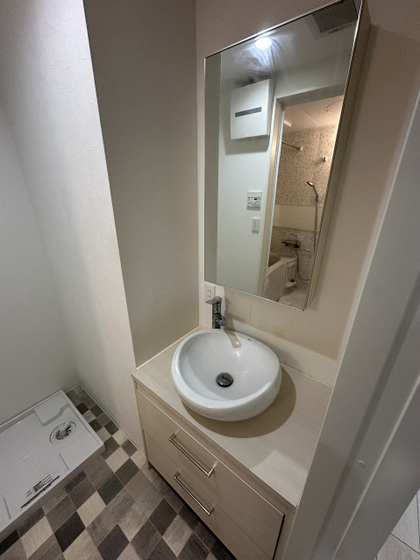 洗面設備　※掲載写真は同マンション別部屋参考写真となります。