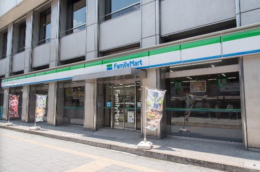 コンビニ　ファミリーマート 仲御徒町店（コンビニ）まで103m
