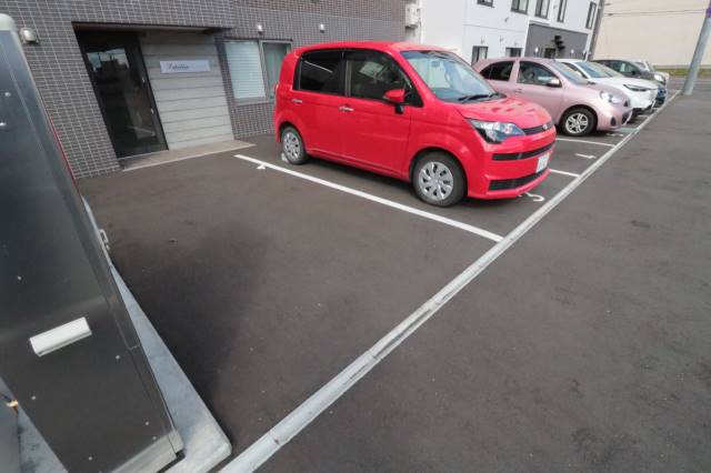 駐車場　専用駐車場スペース♪
