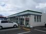 コンビニ　ファミリーマート　宮崎港駅前店（コンビニ）まで381m