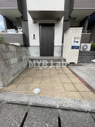 エントランス　現状優先