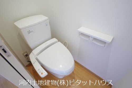 トイレ　トイレ（類似室内）