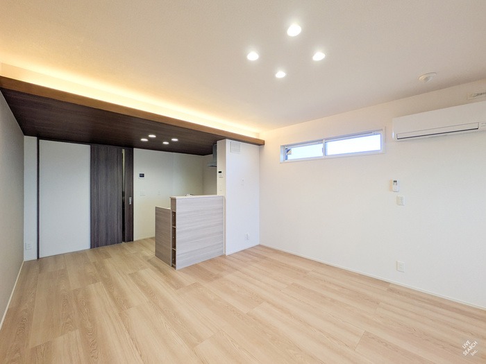 居室・リビング　図面と現状に相違がある場合には現状を優先