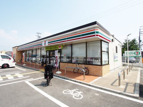 コンビニ　セブンイレブン堺辻之店（コンビニ）まで78m