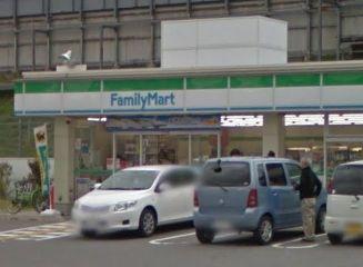 コンビニ　ファミリーマート島本江川店（コンビニ）まで370m
