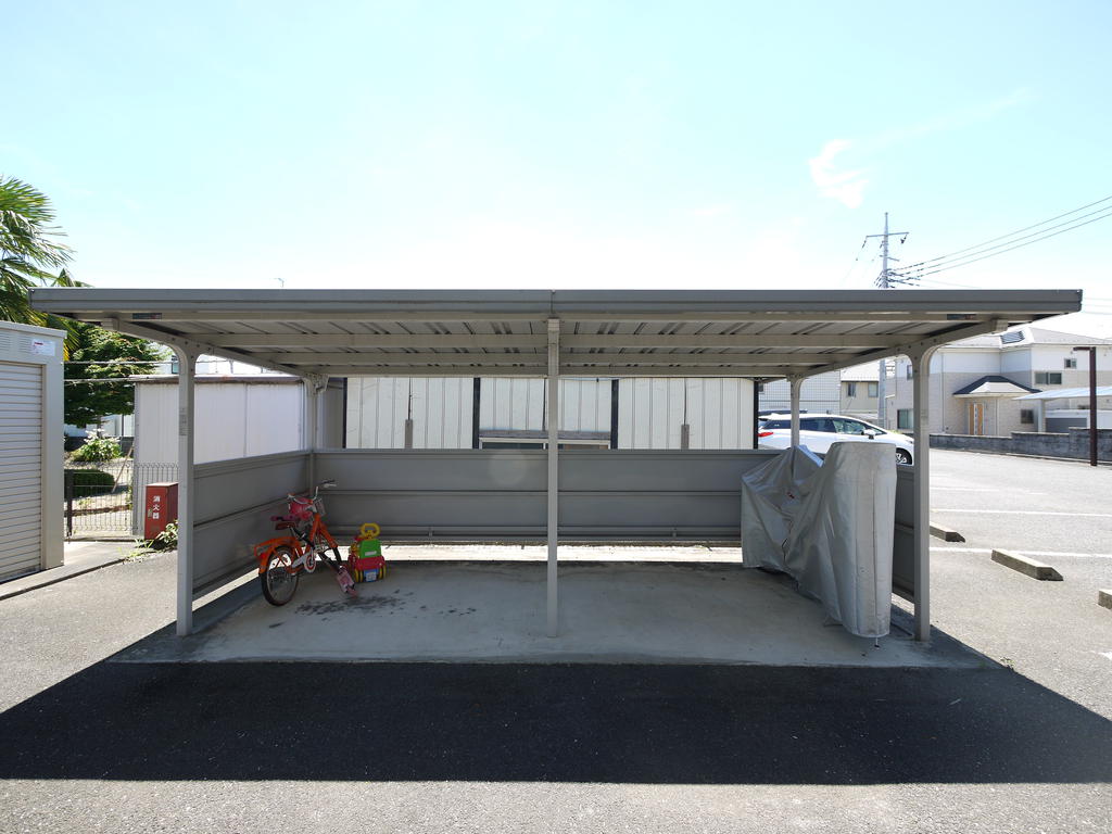 その他共有部分　敷地内自転車置き場です。