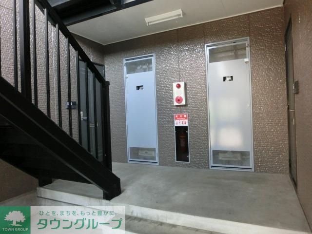 エントランス　玄関口