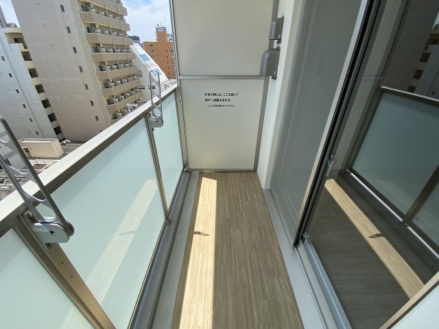 バルコニー　陽当たり良好なバルコニーです