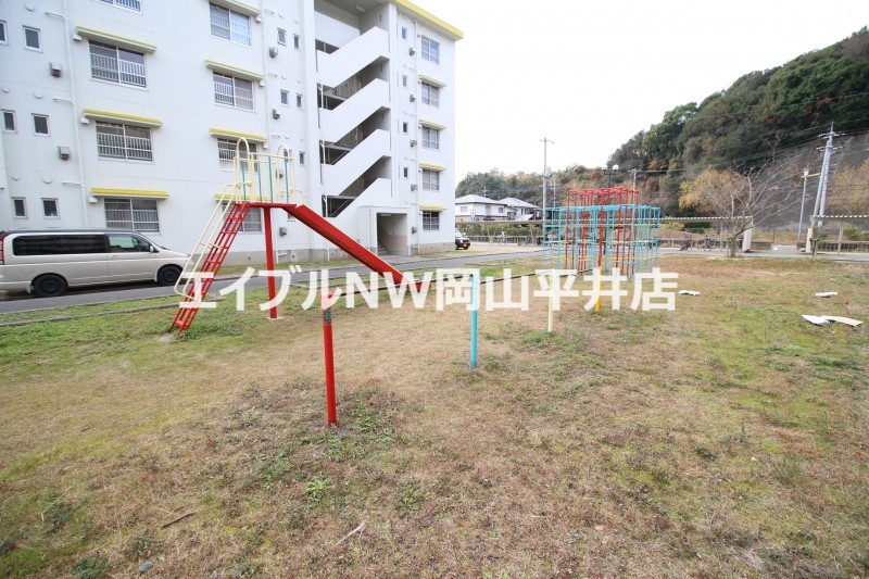 その他共有部分　敷地内に公園もあります