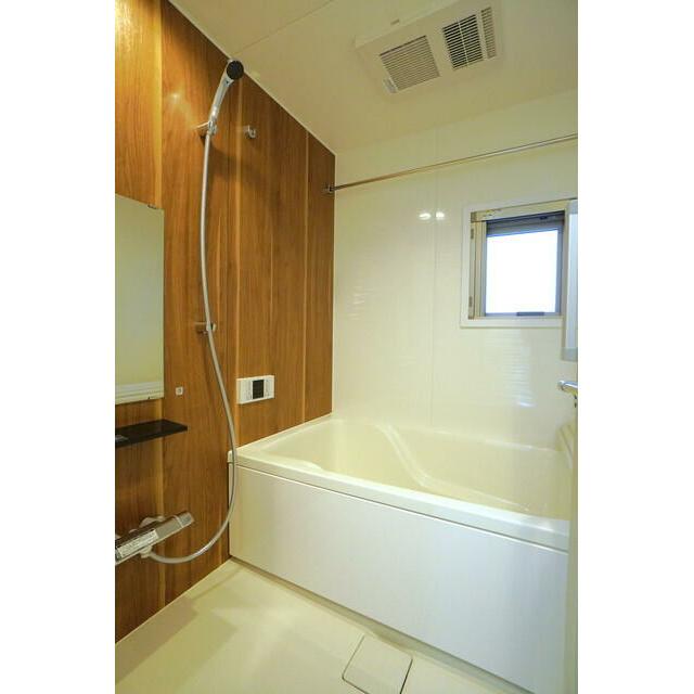 バス・シャワールーム　※写真は同タイプ住戸です。