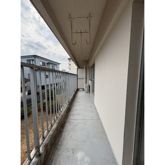 バルコニー　別部屋の写真です。