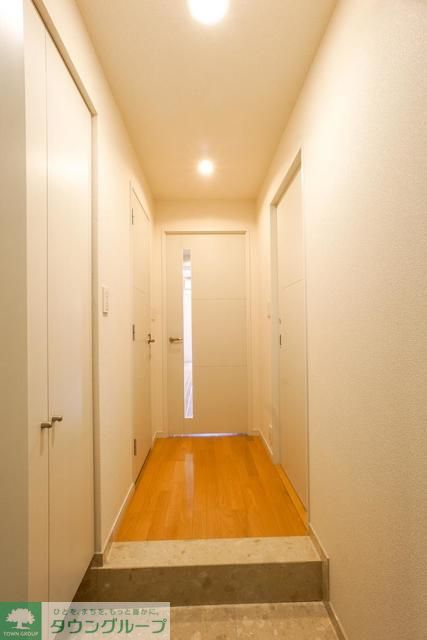 玄関　※写真は同タイプ住戸です。