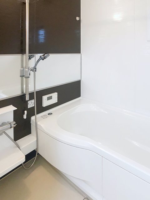 ラヴィベルセタ A棟の風呂写真
