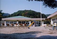 幼稚園・保育園　恩方保育園（幼稚園・保育園）まで820m