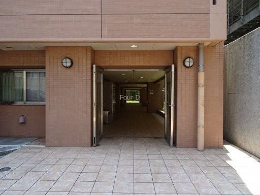 エントランス　★見学予約受付中★