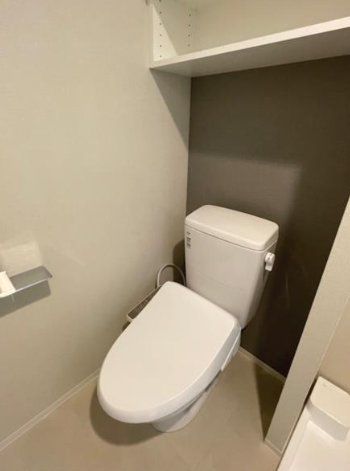 トイレ　※同タイプの別のお部屋です。