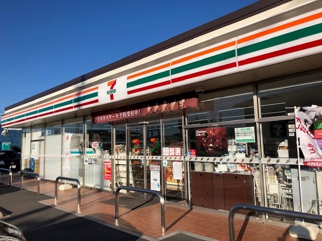 コンビニ　セブンイレブン川島河田町店（コンビニ）まで750m