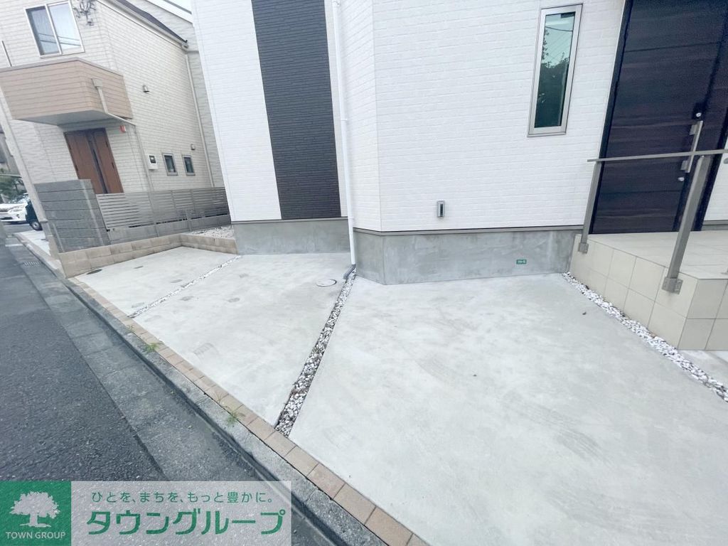 駐車場　バルコニー