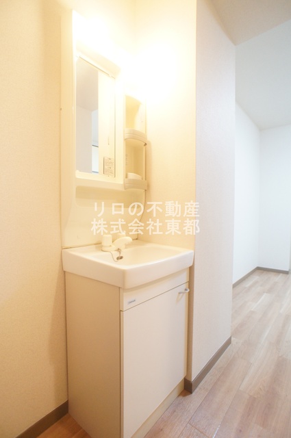 洗面設備　独立洗面台なら落ち着いて身支度ができます☆