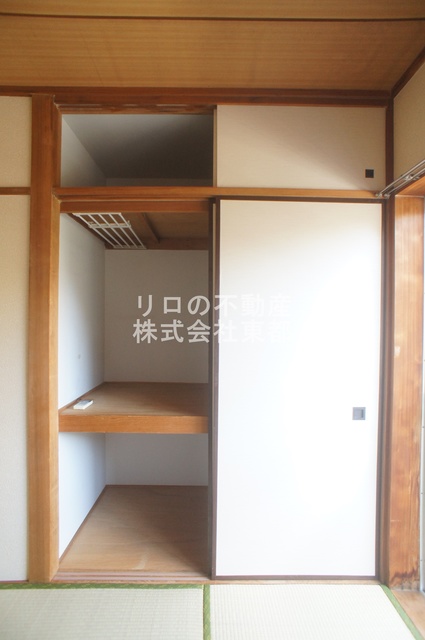 収納　奥行のある収納付です！増えがちな荷物をスッキリ収納できます！