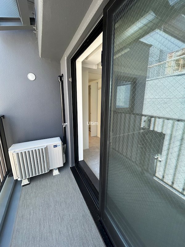 バルコニー　別のお部屋の写真ですが参考までに