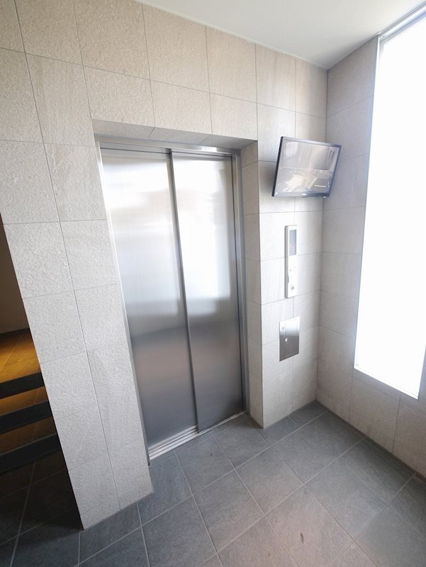 その他共有部分　エレベーター付きです♪