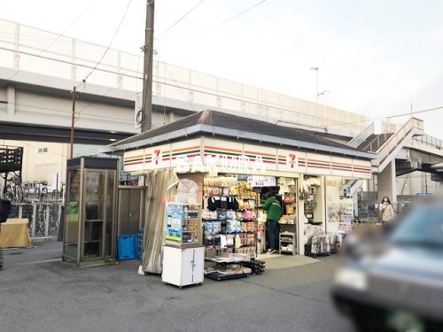 コンビニ　セブン-イレブン京急ST小島新田店（コンビニ）まで202m
