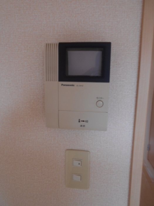 セキュリティ　モニター付きインターホン完備♪