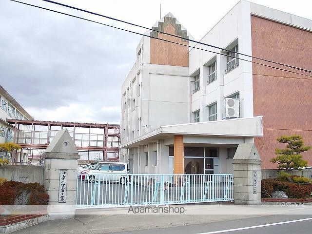 小学校　津島市立　神島田小学校（小学校）まで1500m