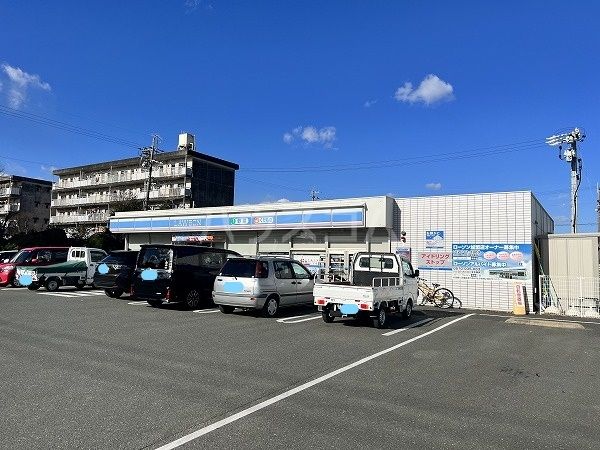 コンビニ　ローソン 豊川美和通店（コンビニ）まで480m