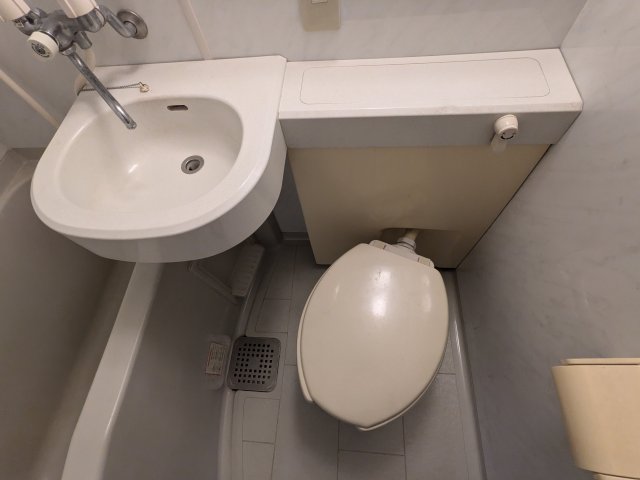トイレ　シンプルで使いやすいトイレです