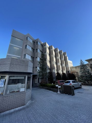 建物外観　外観は落ち着いています