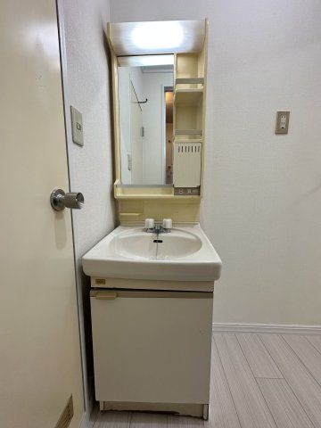 洗面設備　別部屋参考写真