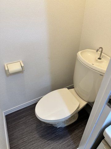 トイレ　別部屋参考写真