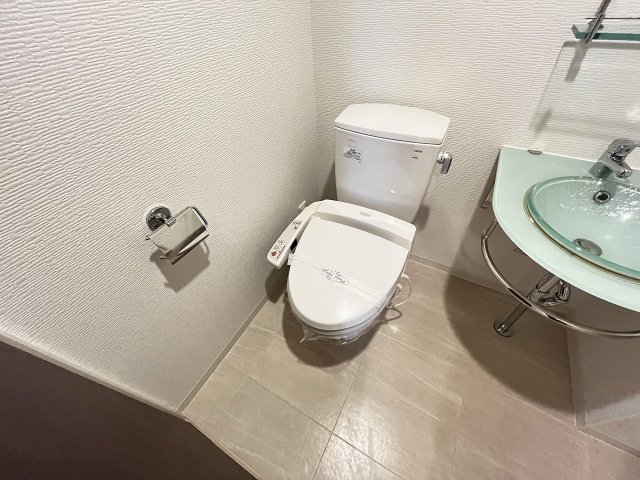 トイレ　コンパクトで使いやすいトイレです