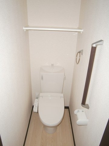 その他　ウォシュレット付き