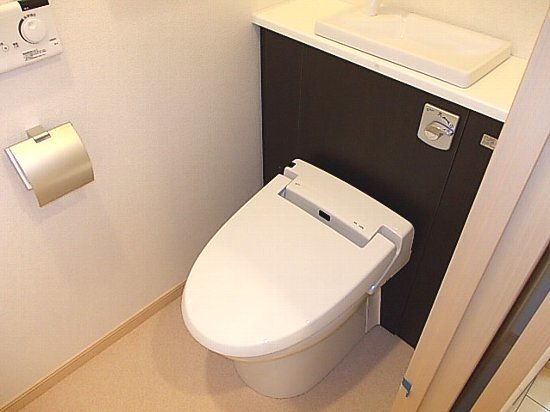 トイレ　ゆったりとした空間のトイレです