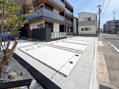 セレスティア草薙町の外観写真