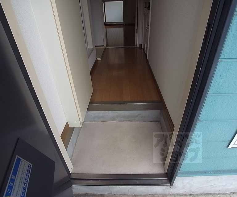 玄関　玄関です。