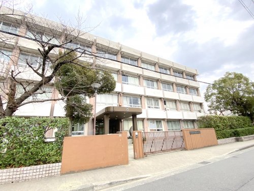 中学校　泉大津市立東陽中学校（中学校）まで5328m
