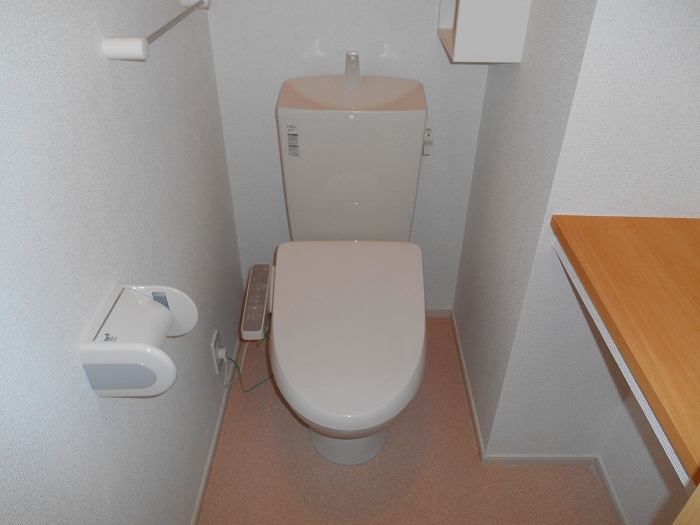 トイレ　別部屋参考写真