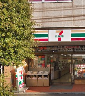 コンビニ　セブンイレブン 新宿岩戸町店（コンビニ）まで499m