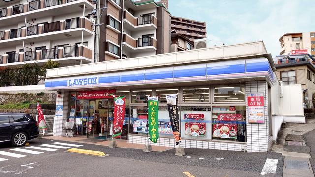 コンビニ　ローソン長崎岩屋町店（コンビニ）まで809m