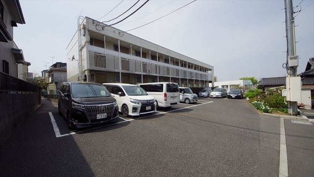 駐車場　敷地内駐車場