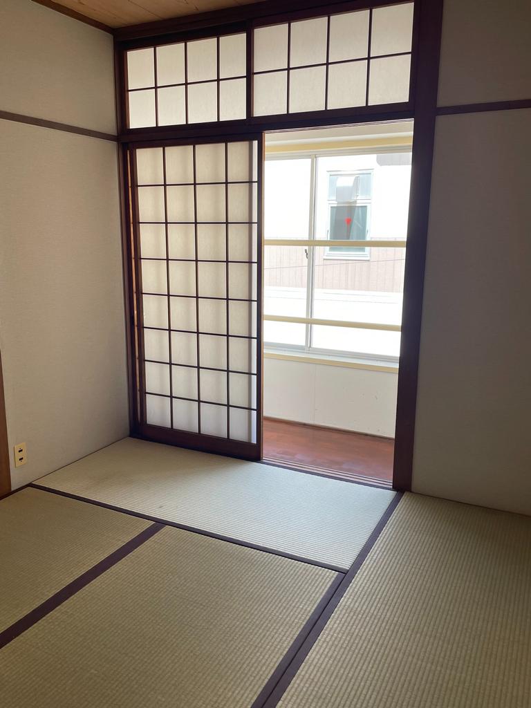 居室・リビング　きれいな和室です